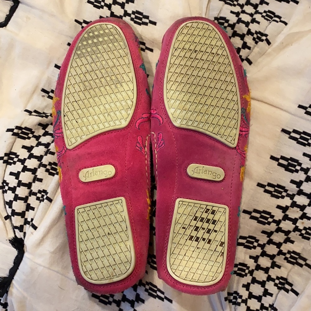 Arlango Embroidered Driving Loafers - Picture 6 of 6
